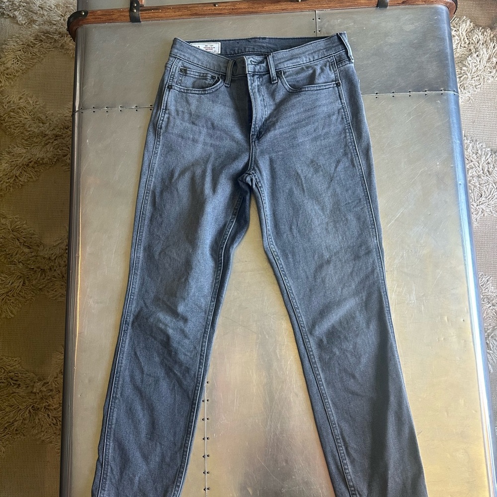 GAP Vintage Slim Mid Rise Gray Jeans